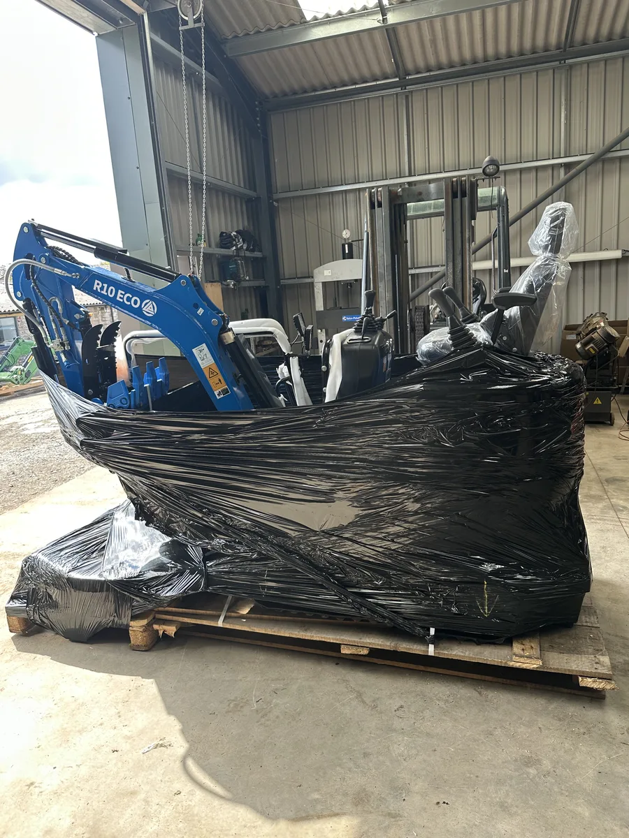 Rippa R10 Mini Excavator