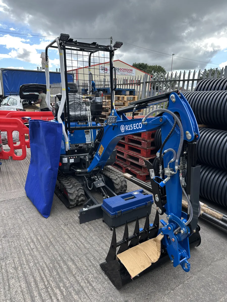 Rippa R15 Mini Excavator